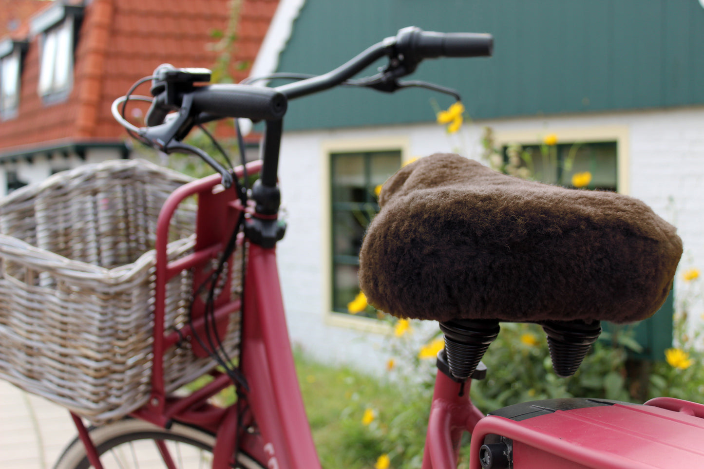 Texelana | schapenvacht zadeldekje voor fiets